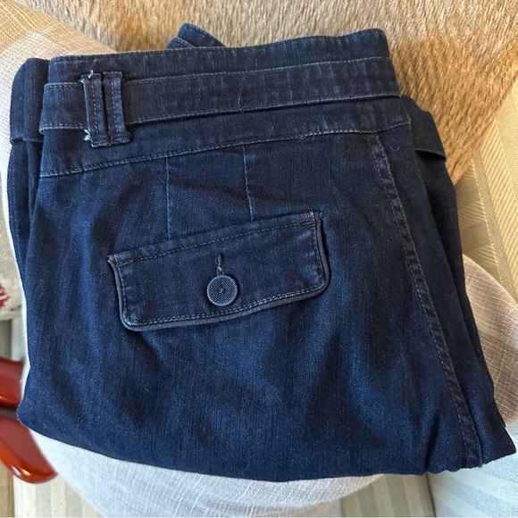 Banana Republic Classic Wide Leg Pleated Jeans 8 - Picture 6 of 7